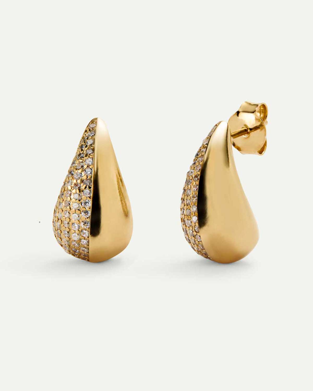 Pendientes gota dorados con brillantes blancos