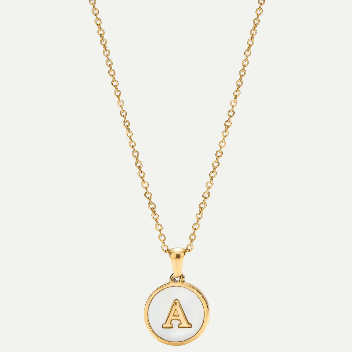 collier avec initiale