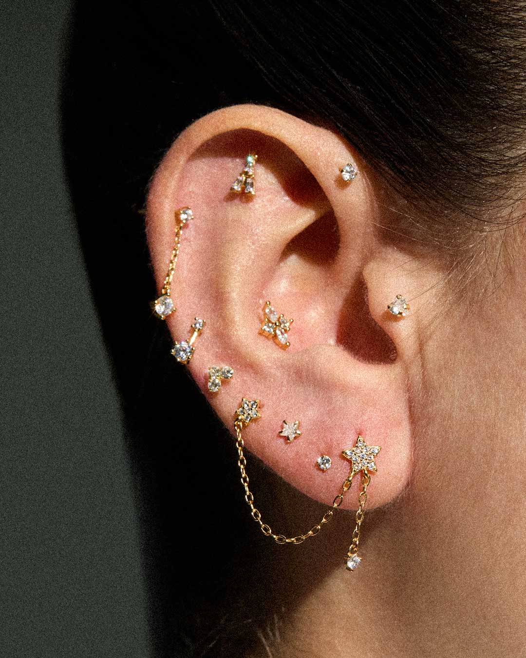 Ear piercing lily gold with zirconia : Adamina