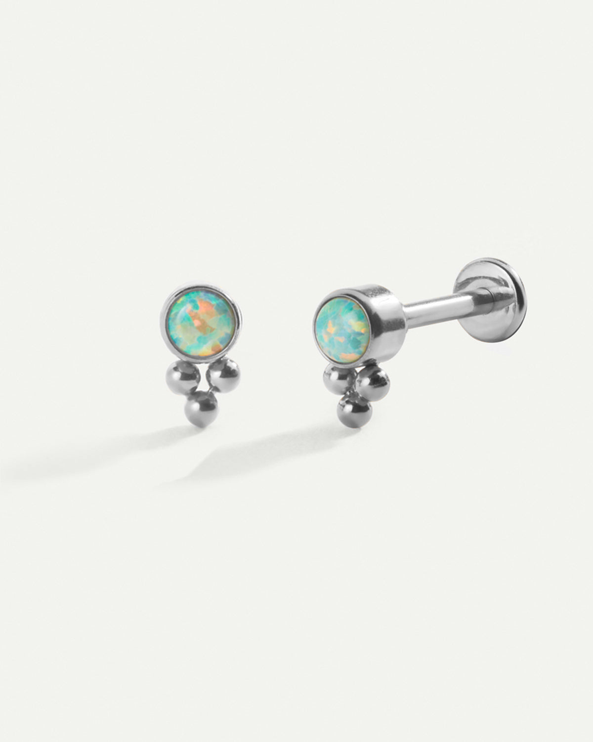 PIERCING QUEEN OPAL SILVER