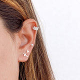 Oreja con pendiente Triangle Mini Silver y otros pendientes de plata