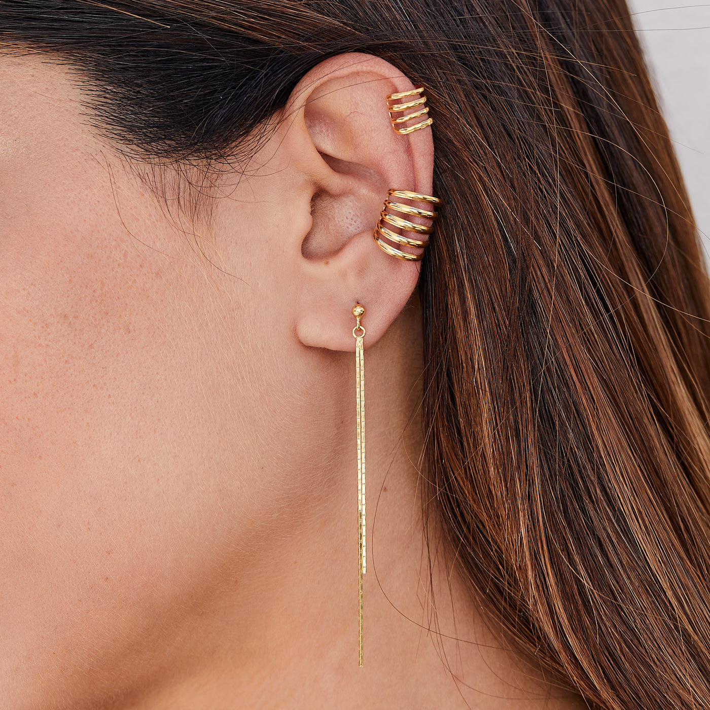 Modelo Oreja Pendientes Ear Cuff Hari Maxi Plata de Ley 925 bañados en Oro