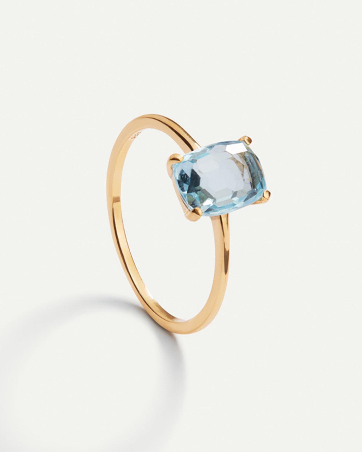 BEATRIZ TOPAS GOLD RING