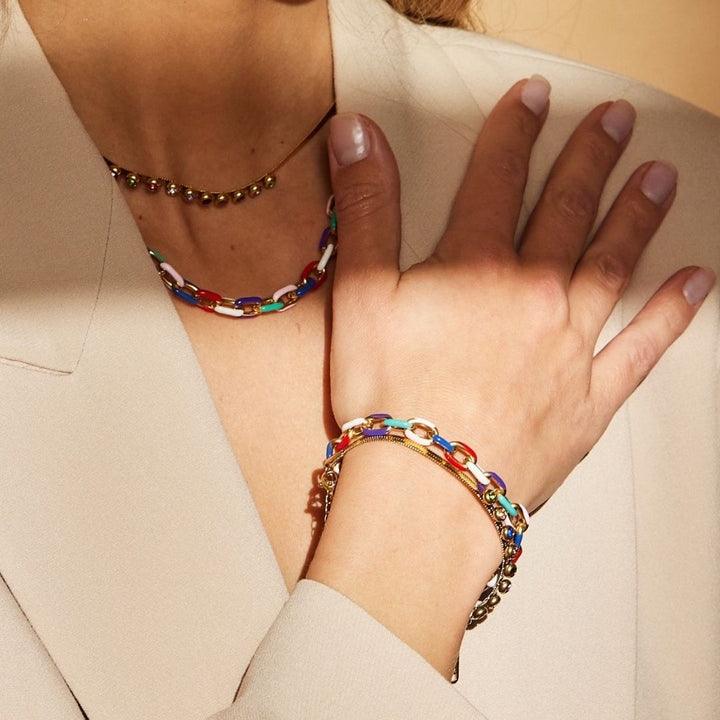 Color combinations in bracelets