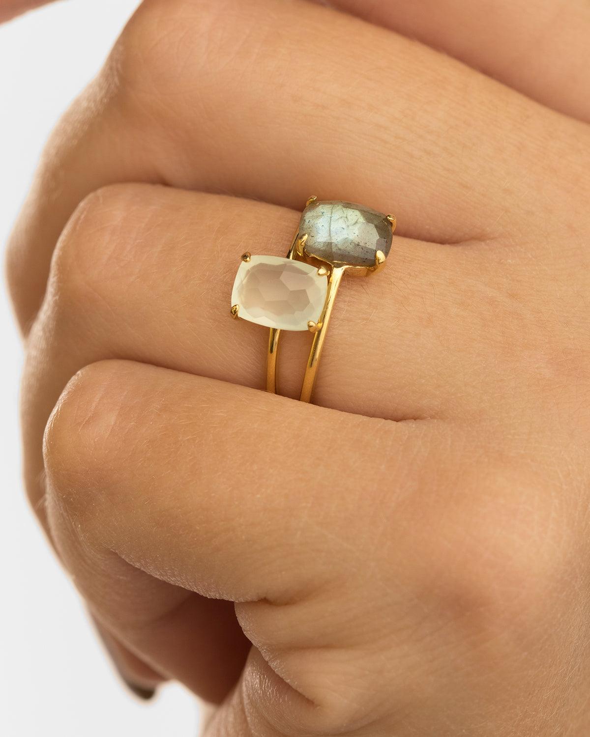 BEATRIZ LABRADORITE GOLD RING
