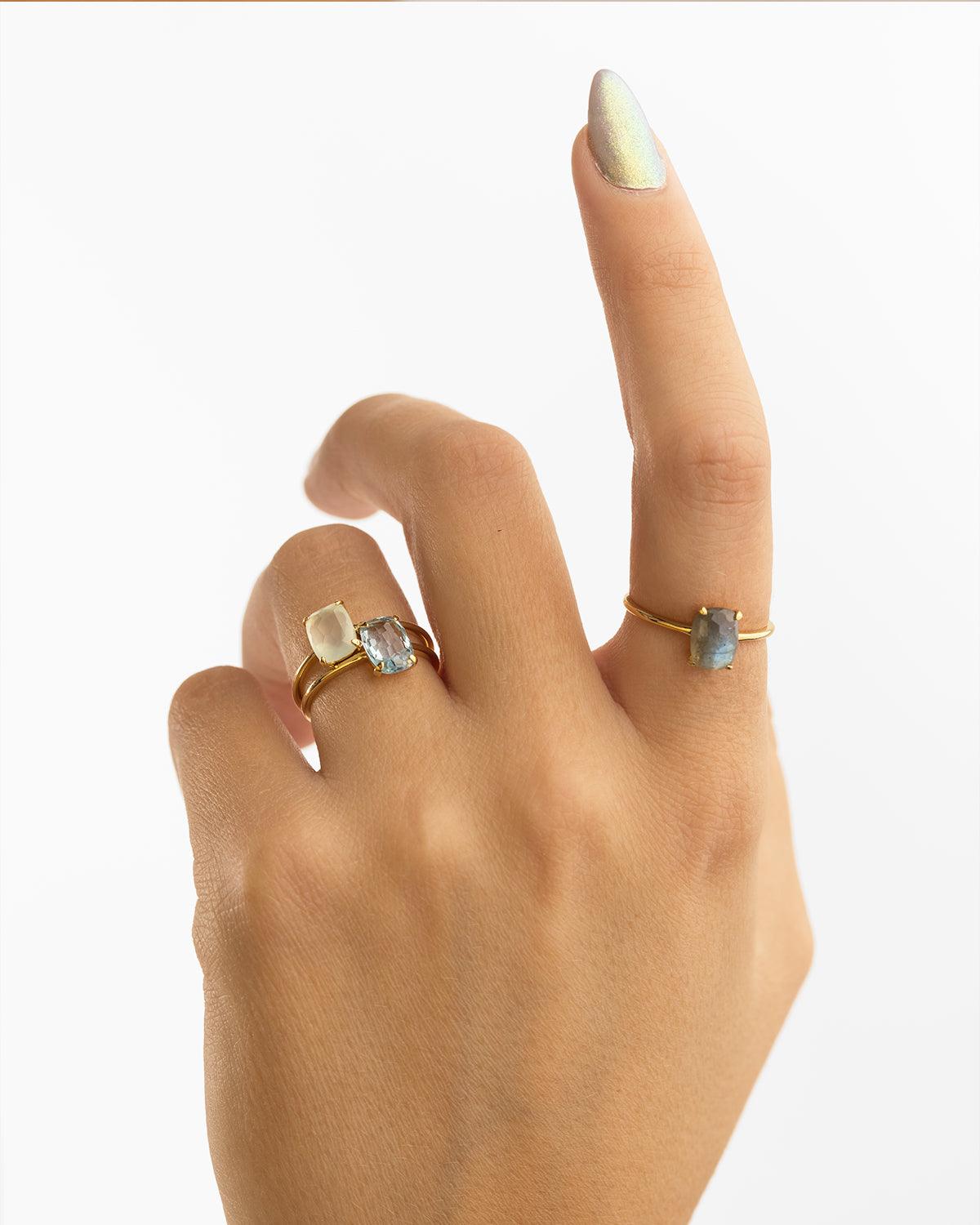 BEATRIZ LABRADORITE SILVER RING