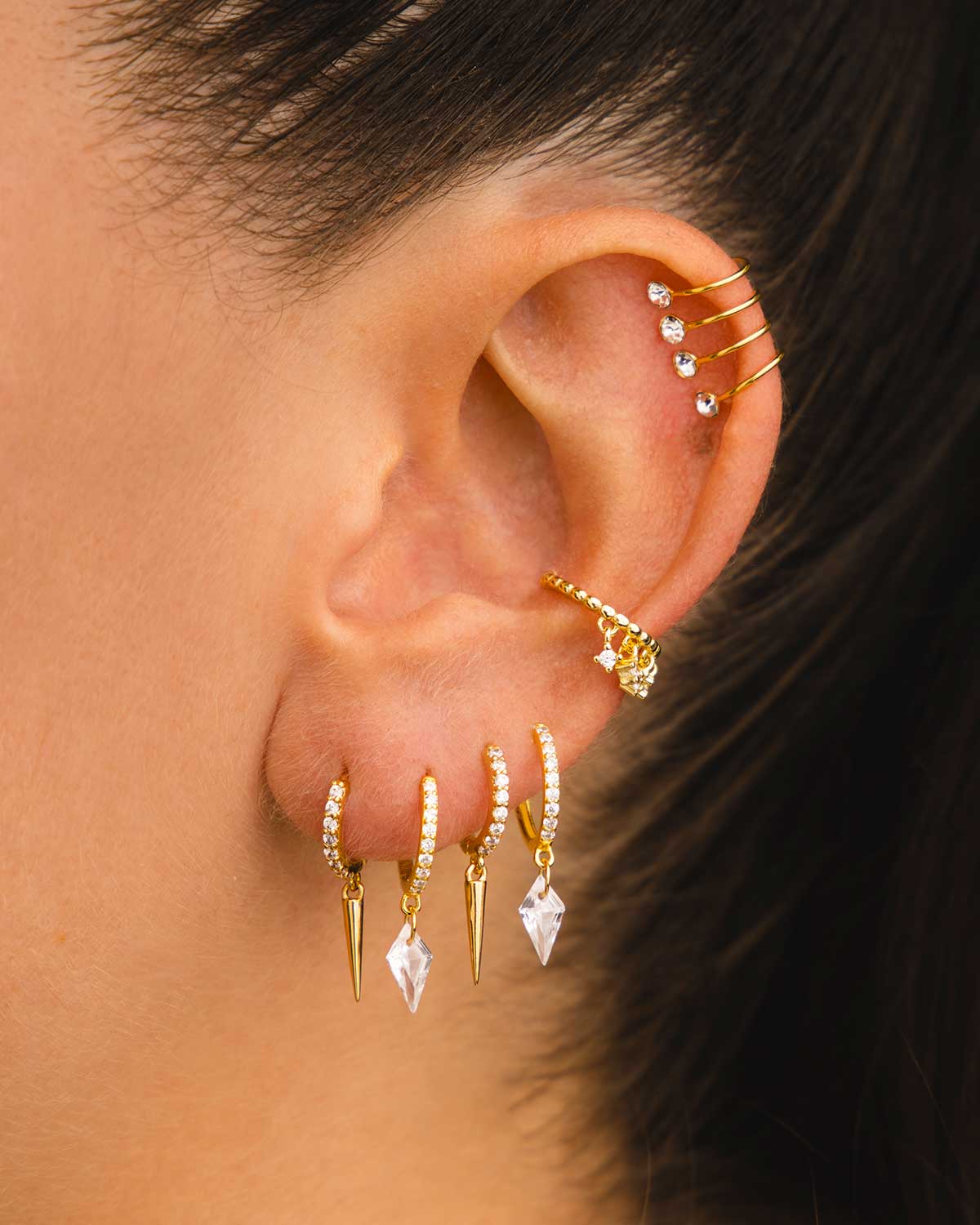 ARROW GOLD CRYSTAL EARRINGS