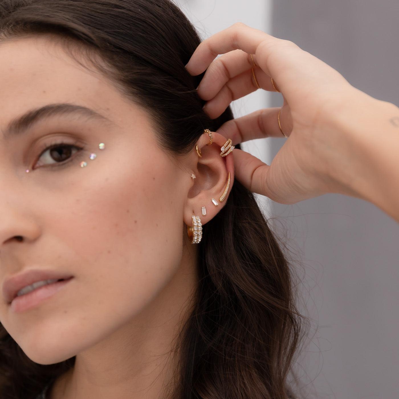 BAGUETTE GOLD EARRINGS
