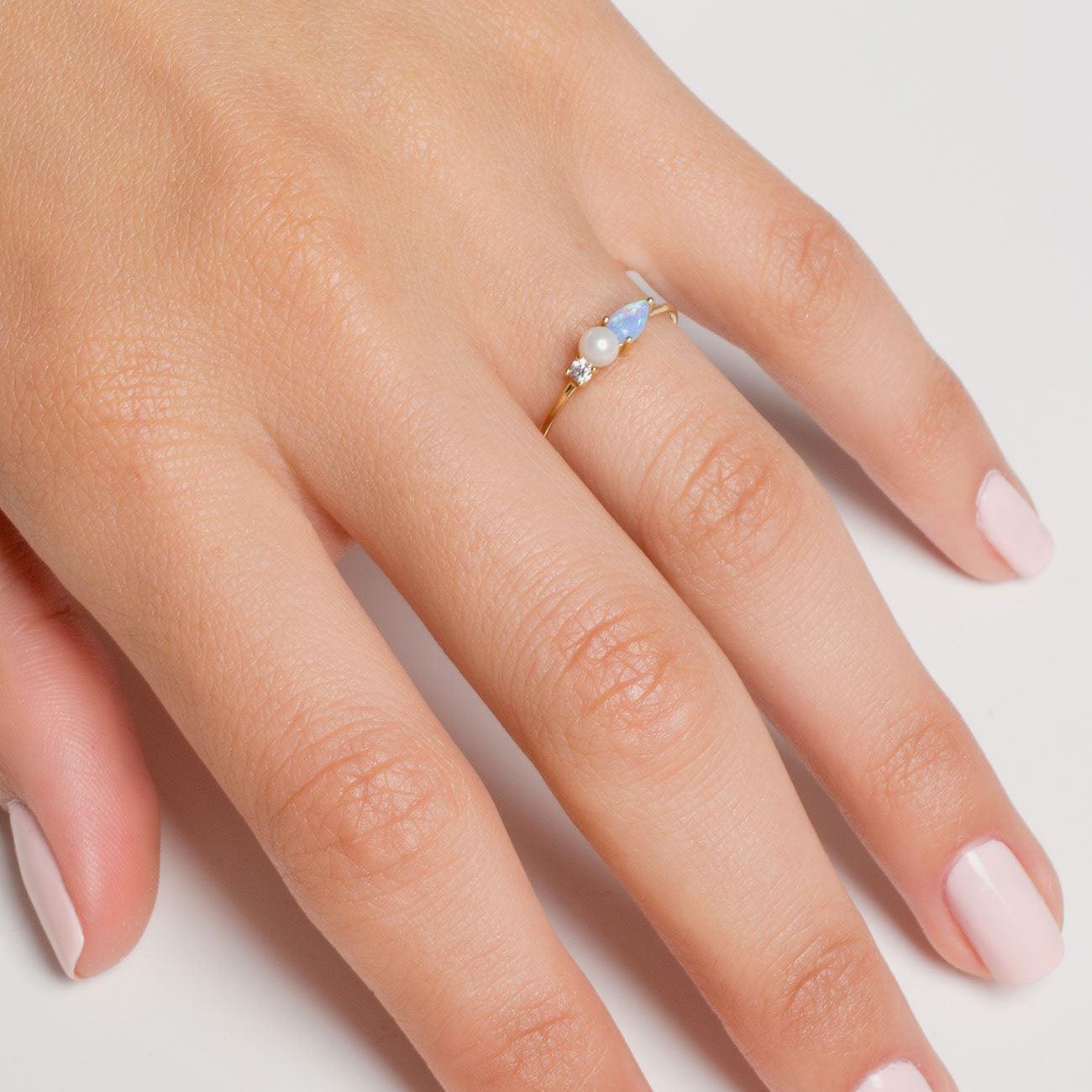 BAGUE EN OR OPAL